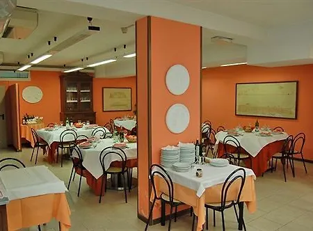 فندق Europa 3*